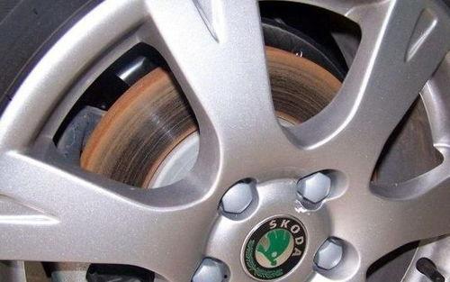 国产刹车盘安装视频,轻松掌握操作步骤