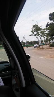 高考父亲开国产车视频,父亲自驾助力梦想起航