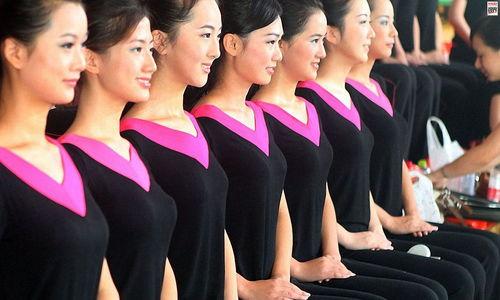 4位国产礼仪小姐视频播放,国产礼仪小姐风采展示