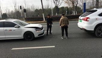国产车追尾事件搞笑视频,搞笑一幕引网友热议